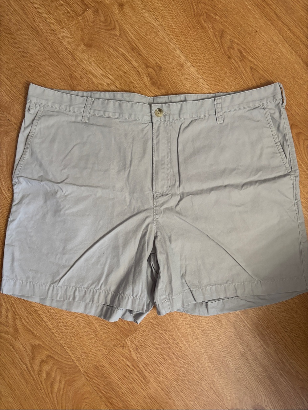 New Columbia PFG gray shorts